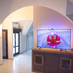 Comfy Penthouse Appartamento Milano